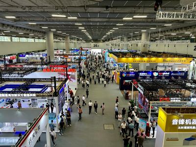 参观国际物流展会,拓宽学生专业视野--管理学院师生参观2024年中国(广州)国际物流装备与技术展览会